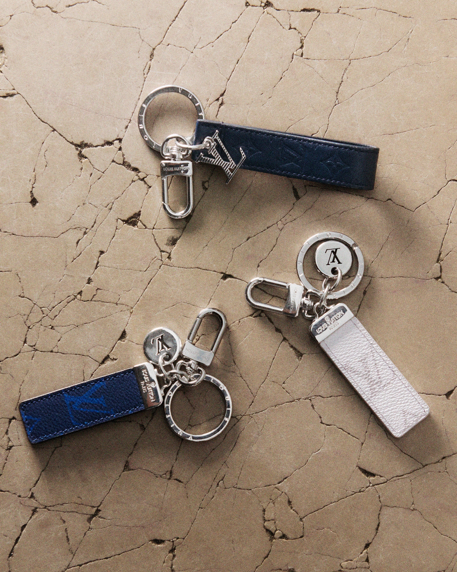 Key Chains For Men - Key Holders - Bag Charms | Louis Vuitton