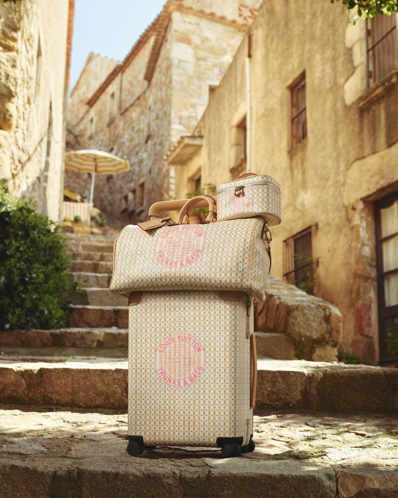 Women's Travel Accessories - Travel Essentials | Louis Vuitton