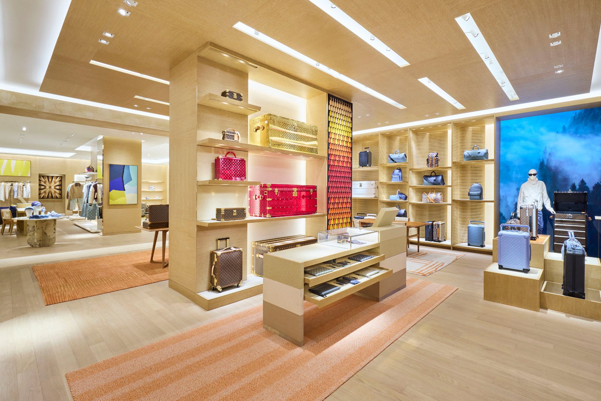 Louis Vuitton Mall Of The Emirates Store in Dubai, United Arab Emirates ...