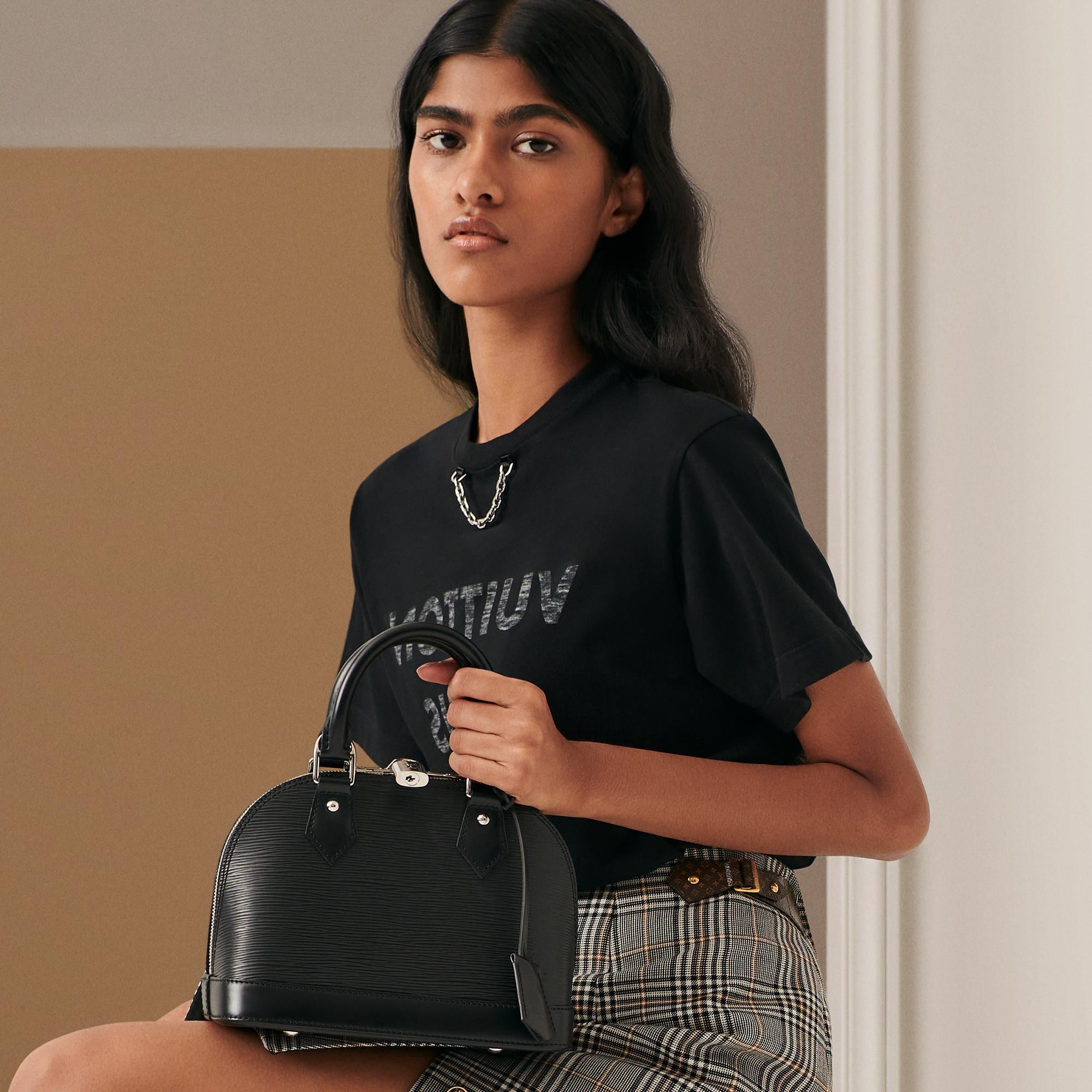 louis vuitton alma epi mm