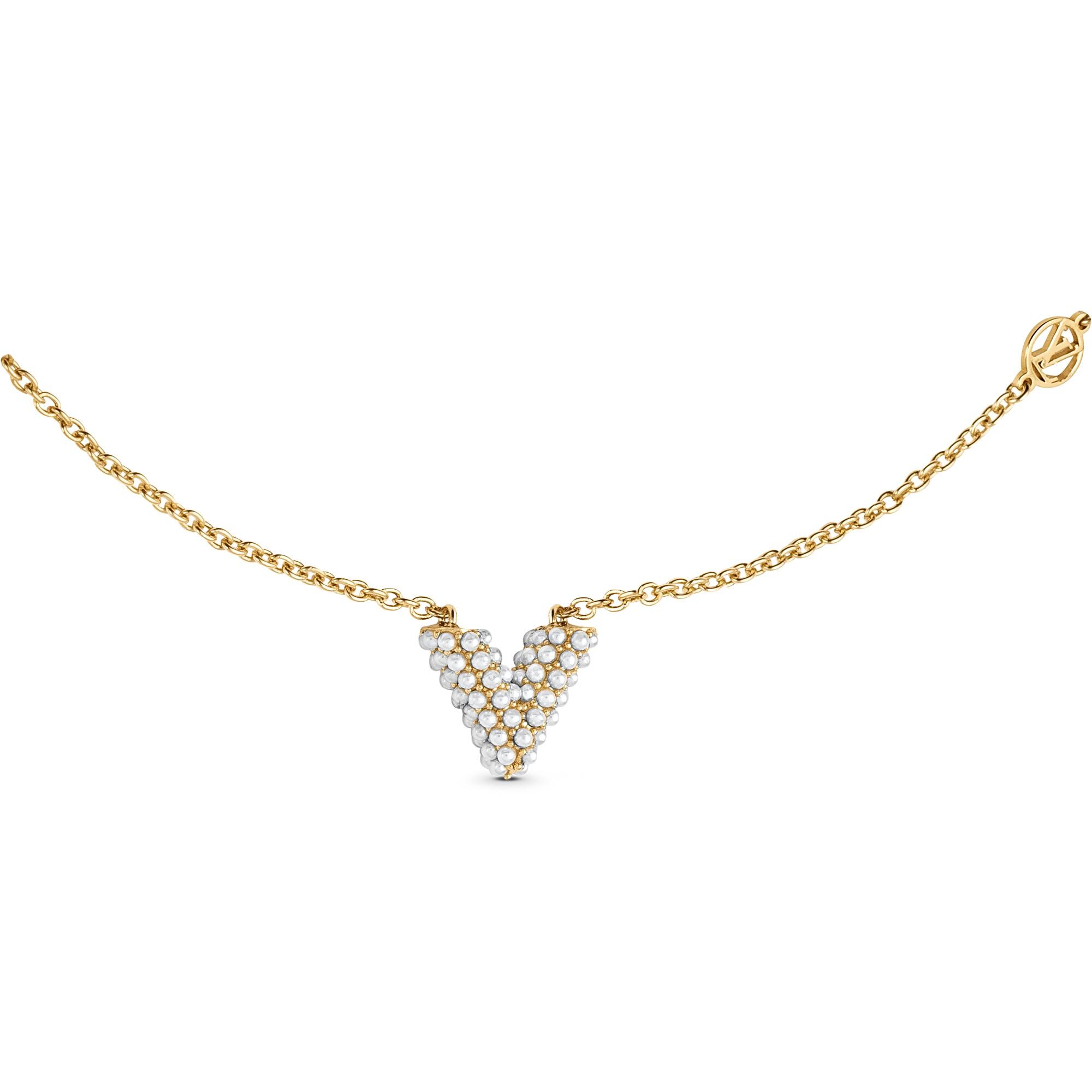 louis vuitton essential v necklace